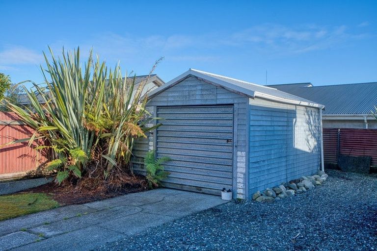 Photo of property in 71 Hoffman Street, Hokitika, 7810