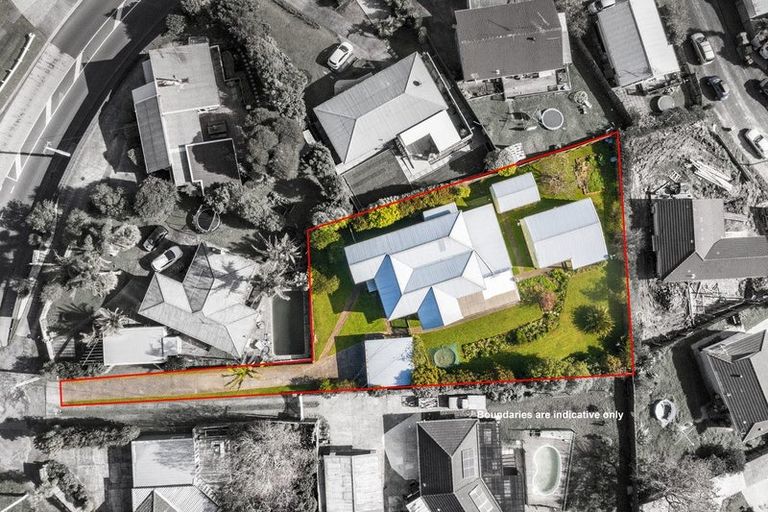 Photo of property in 120 Eskdale Road, Birkdale, Auckland, 0626