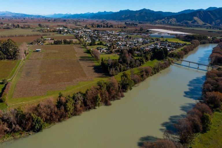 Photo of property in 34a Ferry Road, Days Bay, Lower Hutt, 5013