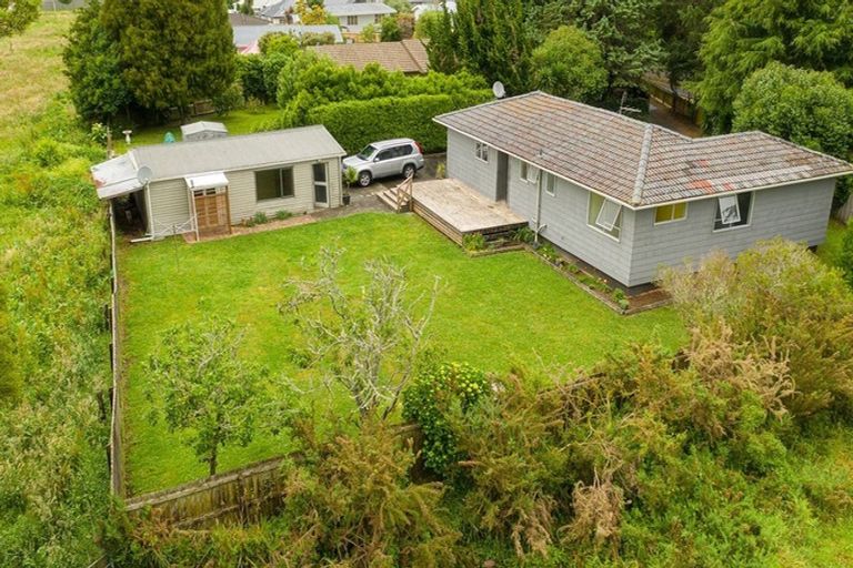 Photo of property in 62 Pukeroa Place, Papakura, 2110