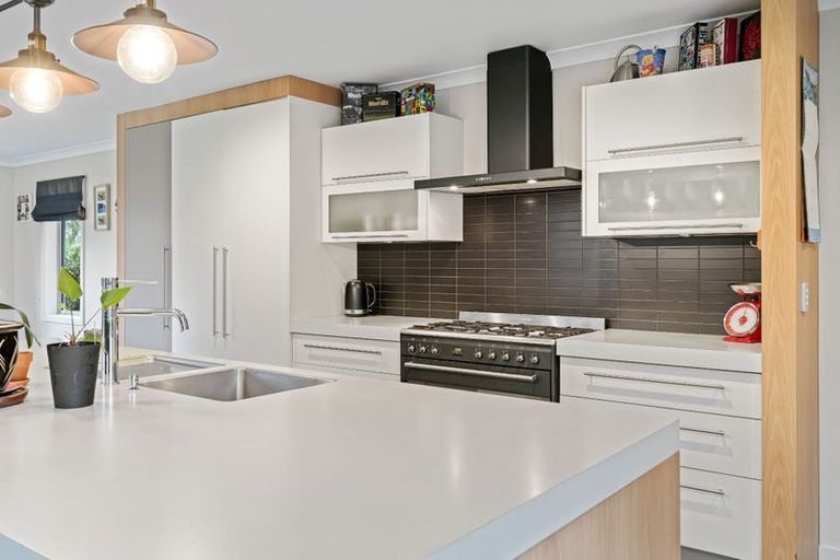 Photo of property in 12 Heaphy Court, Rolleston, 7614