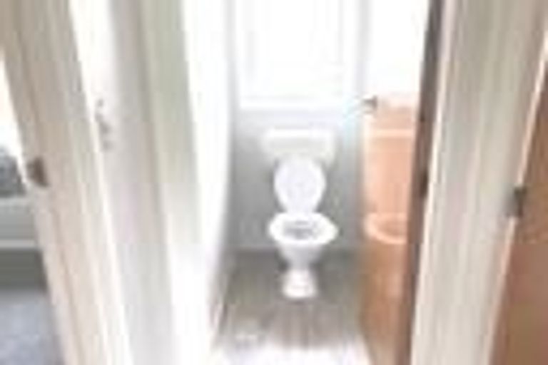 Photo of property in 10/79 Glendale Road, Glen Eden, Auckland, 0602