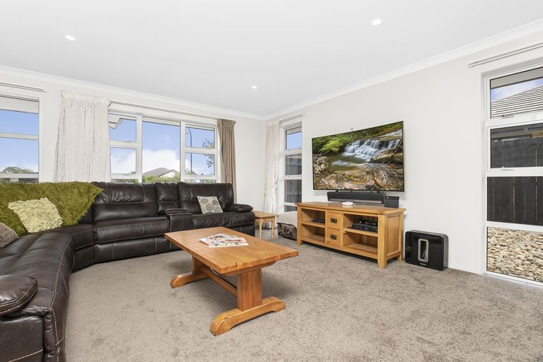 Photo of property in 8 Vivien Place, Patumahoe, Pukekohe, 2679