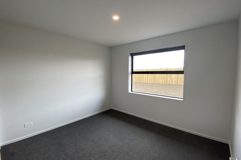 Photo of property in 36 Eileen Way, Rolleston, 7615