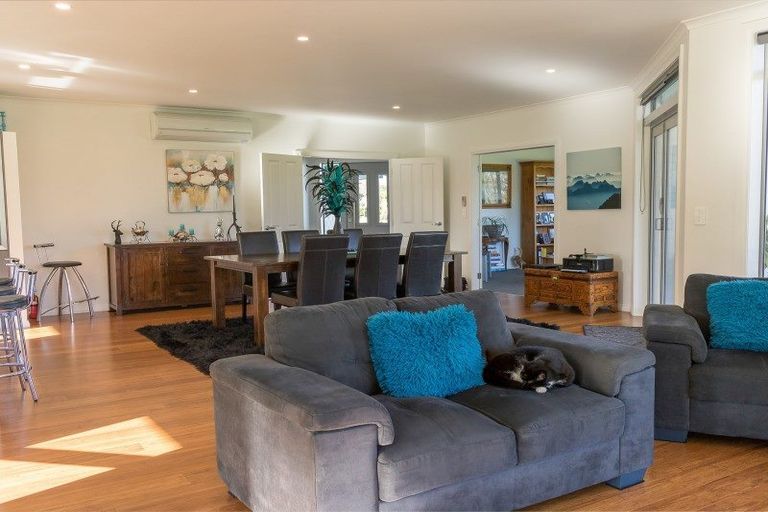 Photo of property in 24 Wakefield Road, Levin, 5571