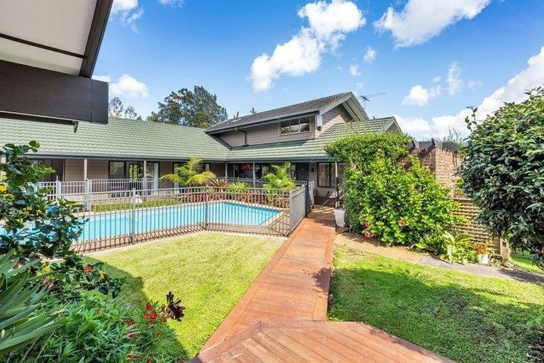 Photo of property in 338 Point View Drive, Shamrock Park, Auckland, 2016