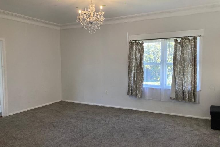 Photo of property in 3 Albert Road, Manukau, Auckland, 2025