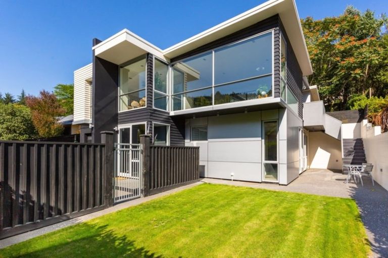 Photo of property in 72 Bowenvale Avenue, Cashmere, Christchurch, 8022