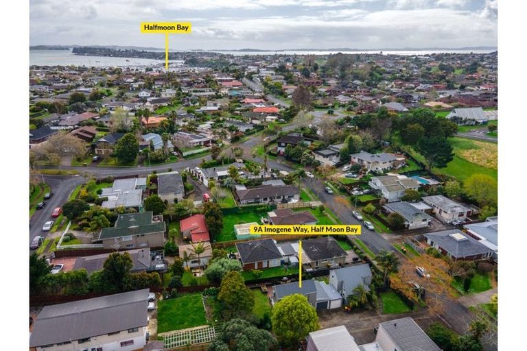 Photo of property in 2/9 Imogene Way, Half Moon Bay, Auckland, 2012