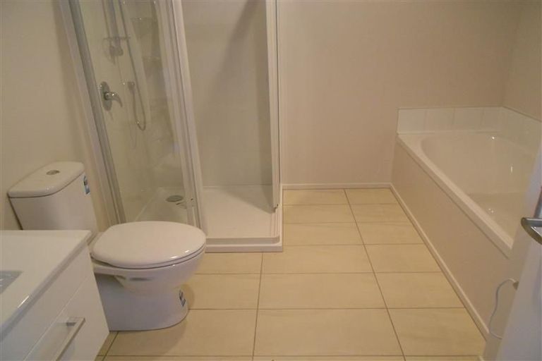 Photo of property in 186 Mark Avenue, Grenada Village, Wellington, 6037