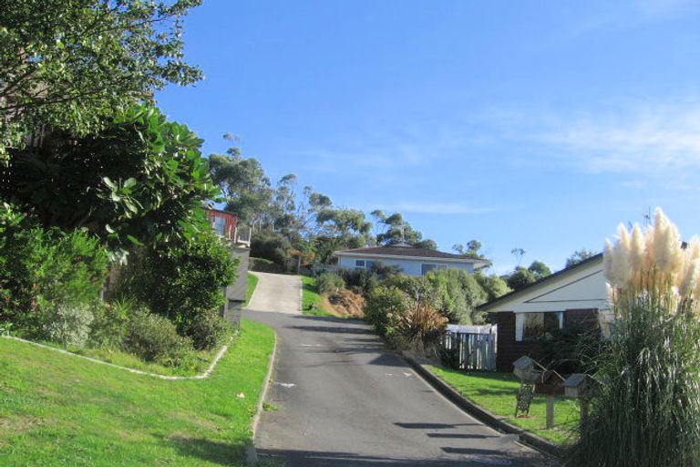 Photo of property in 18 Shackle Lane, Whitby, Porirua, 5024