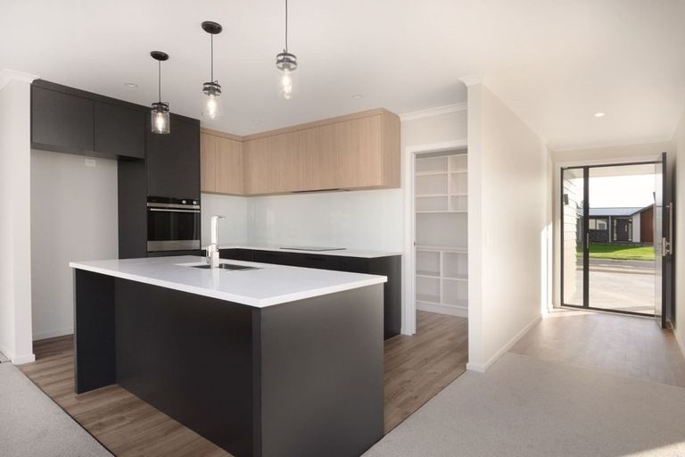 Photo of property in 28 Rose Manor Drive, Springlands, Blenheim, 7201