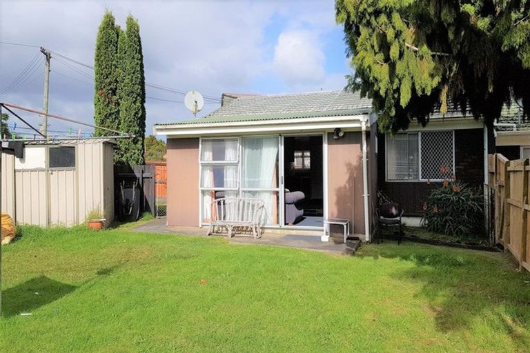 Photo of property in 1/82 Porchester Road, Papakura, 2110