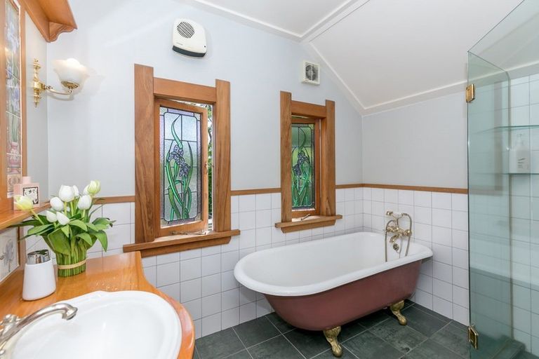 Photo of property in 5 Te Aroha Street, Hamilton East, Hamilton, 3216