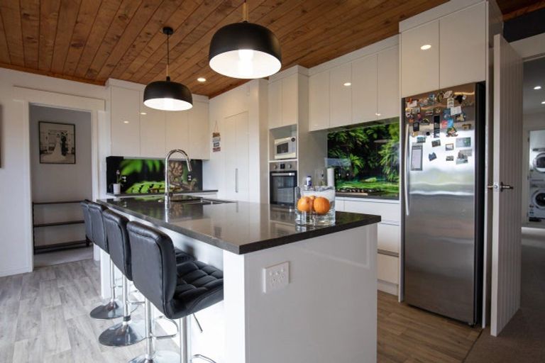 Photo of property in 18 Seabreeze Way, Raglan, 3225