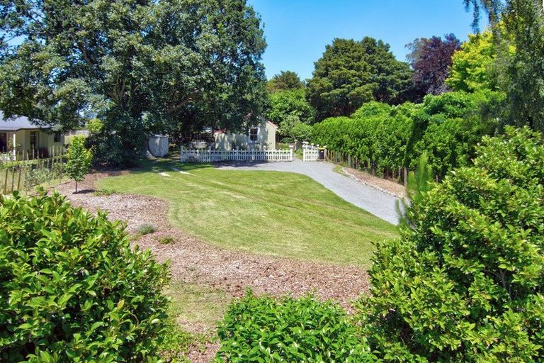 Photo of property in 16 Hilton Road, Carterton, 5713