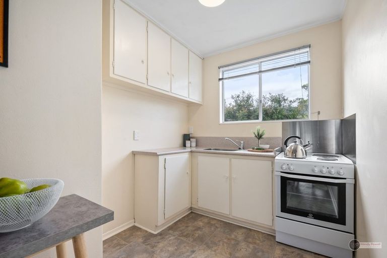 Photo of property in 8/19 Pirie Crescent, Moera, Lower Hutt, 5010