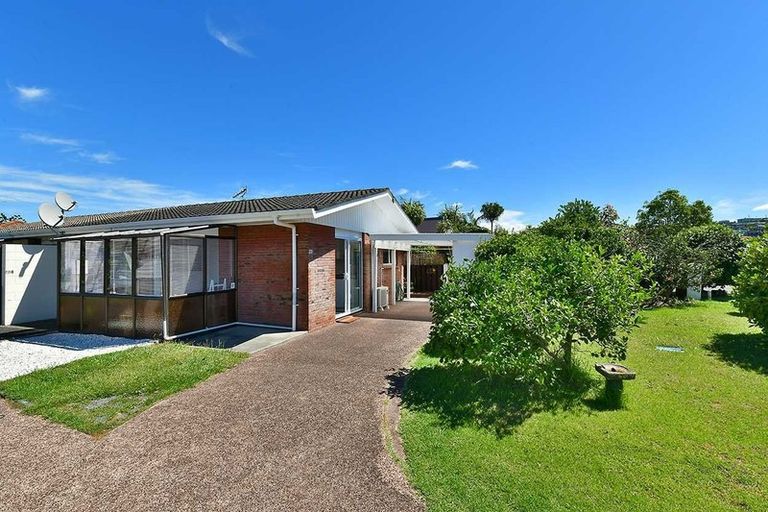 Photo of property in 1/70 Florence Avenue, Orewa, 0931