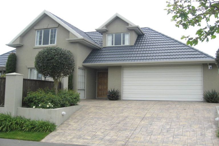 Photo of property in 30 Glasnevin Drive, Casebrook, Christchurch, 8051