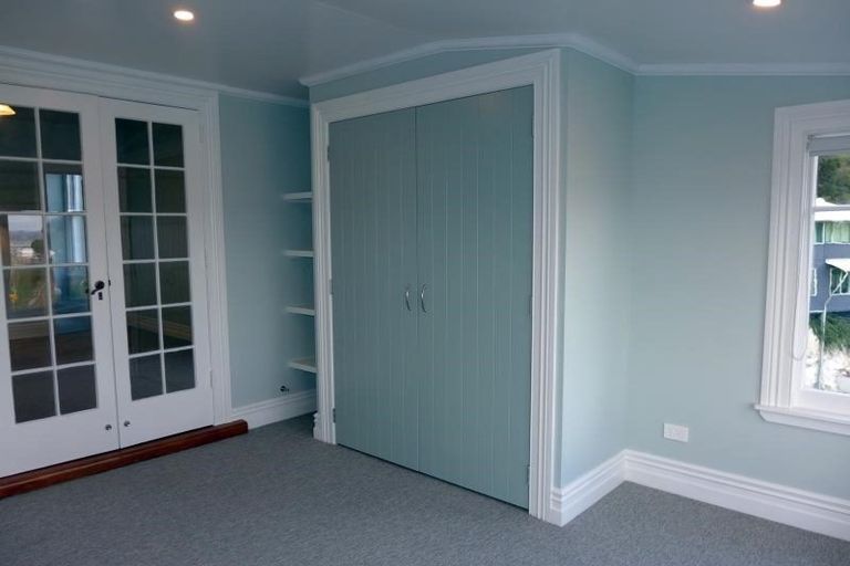 Photo of property in 5 Kowhai Road, Bluff Hill, Napier, 4110