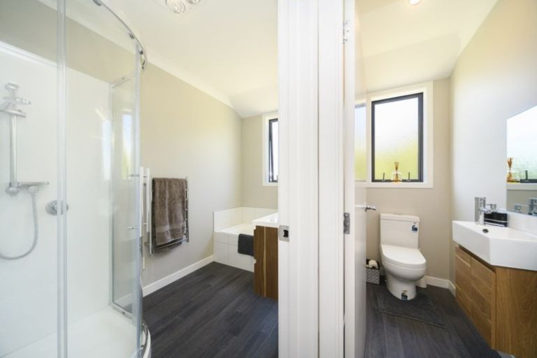 Photo of property in 6 George Street, Bulls, 4818