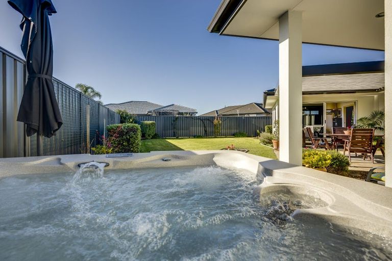 Photo of property in 10 Milford Place, Poraiti, Napier, 4112