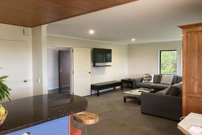 Photo of property in 42 Gurkha Crescent, Khandallah, Wellington, 6035