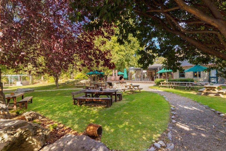 Photo of property in 3 Packhorse Lane, Arthurs Point, Queenstown, 9371