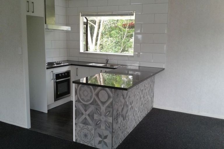 Photo of property in 20 Thistledew Place, Bayview, Auckland, 0629