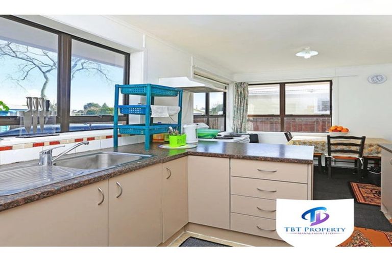Photo of property in 43 Dominion Road, Papakura, 2110