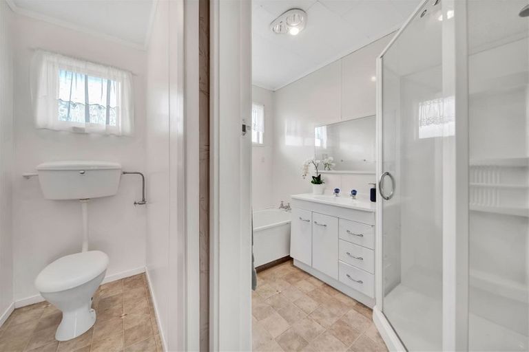 Photo of property in 12 Trimble Place, Bell Block, New Plymouth, 4312