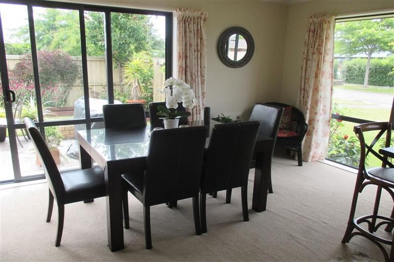 Photo of property in 5 Marsack Crescent, Halswell, Christchurch, 8025