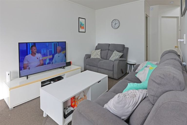 Photo of property in 57 Pooks Road, Ranui, Auckland, 0612