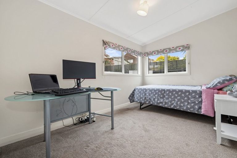 Photo of property in 170 Shaw Avenue, New Brighton, Christchurch, 8083