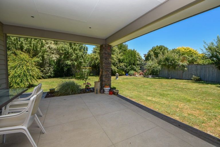 Photo of property in 5 Tararua Crescent, Carterton, 5713