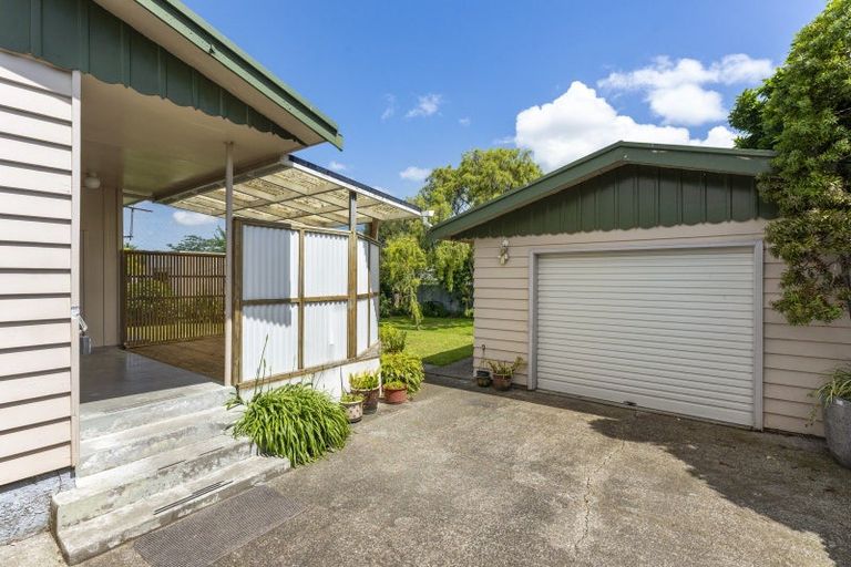Photo of property in 35 Rugby Street, Levin, 5510