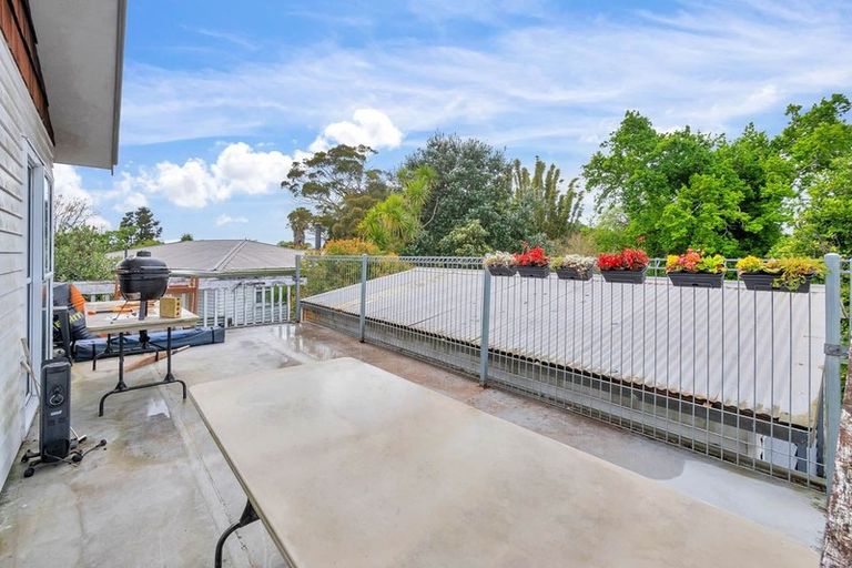 Photo of property in 15 Universal Drive, Henderson, Auckland, 0610