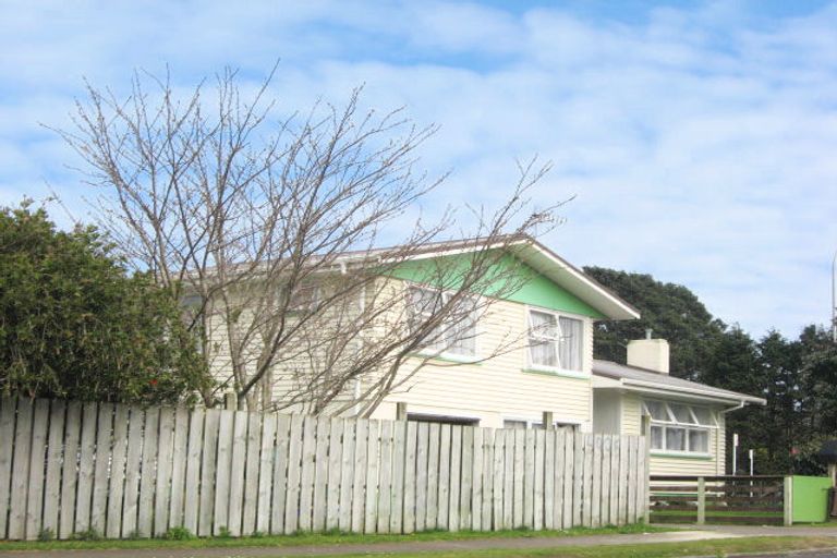 Photo of property in 2 Belair Avenue, Blagdon, New Plymouth, 4310