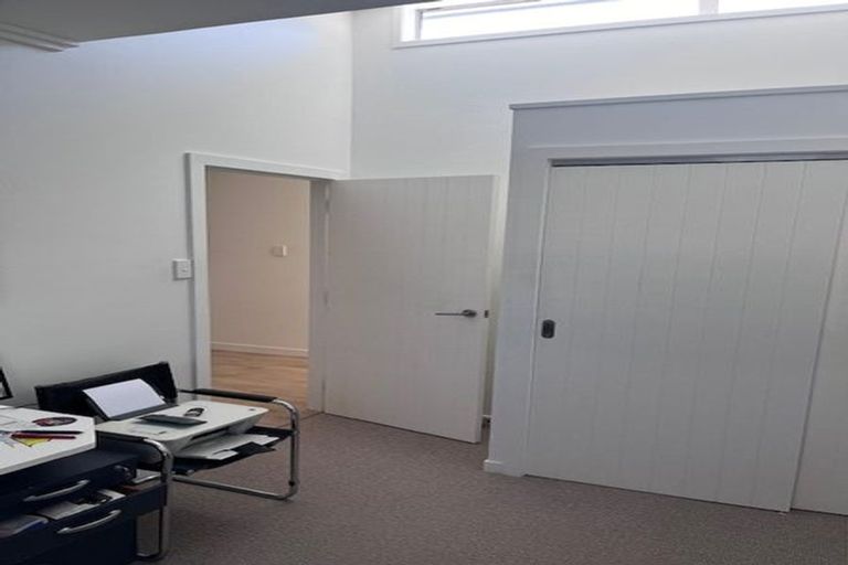 Photo of property in 79 Charles Street, Westshore, Napier, 4110