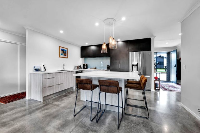 Photo of property in 24 Papawhero Drive, Bell Block, New Plymouth, 4312