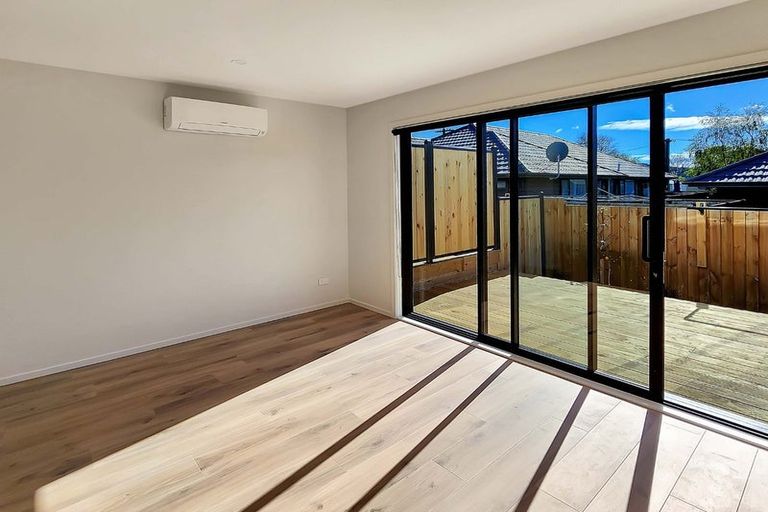 Photo of property in 4/11 Lees Grove, Wainuiomata, Lower Hutt, 5014