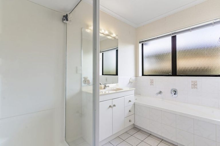 Photo of property in 5 Foxley Place, Burswood, Auckland, 2013