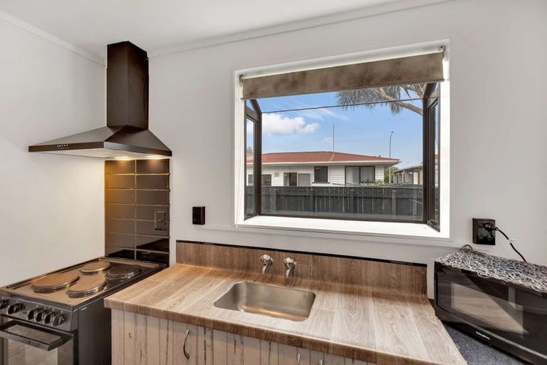 Photo of property in 76a Rugby Street, Awapuni, Palmerston North, 4412