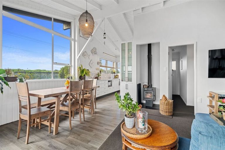 Photo of property in 624a Papamoa Beach Road, Papamoa Beach, Papamoa, 3118