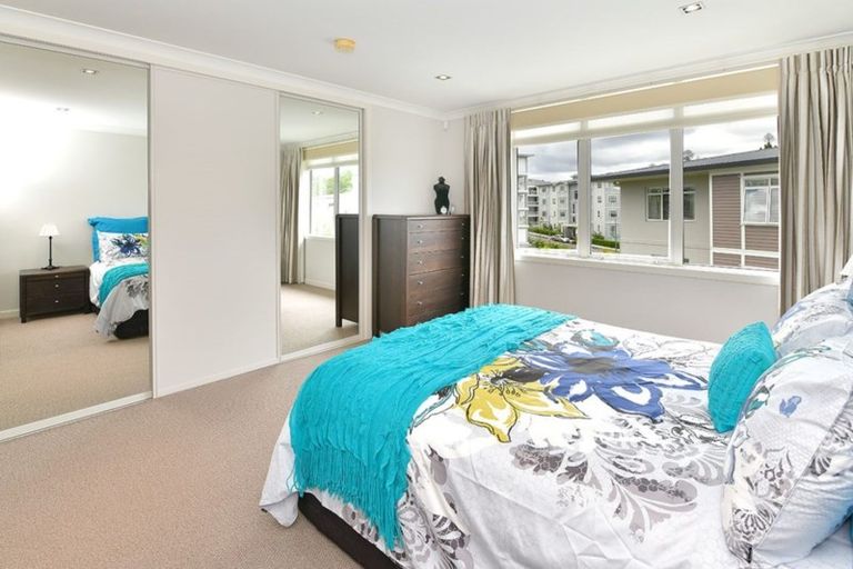 Photo of property in 59 Parkside Drive, Orewa, 0931
