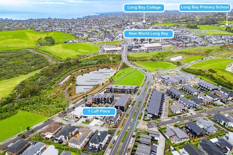 Photo of property in 1 Luff Place, Long Bay, Auckland, 0630