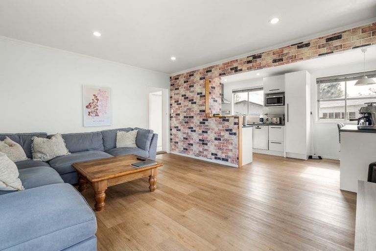 Photo of property in 2 Swift Place, Leamington, Cambridge, 3432
