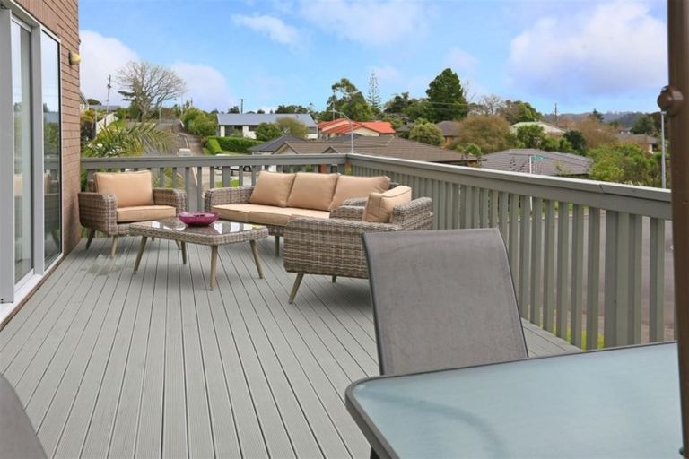 Photo of property in 15 Vino Cina Heights, Ranui, Auckland, 0612