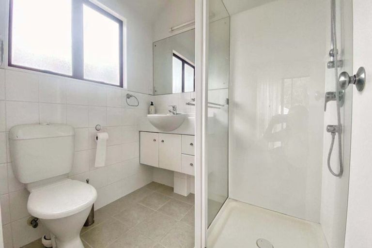 Photo of property in 11b Langana Avenue, Browns Bay, Auckland, 0630