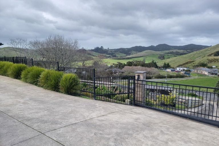 Photo of property in 213 Kimihia Road, Huntly, 3771